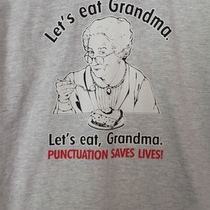 Punctuation saves lives!! Graphic Tee